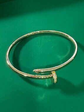 Jones New York Nail Bracelet Gold